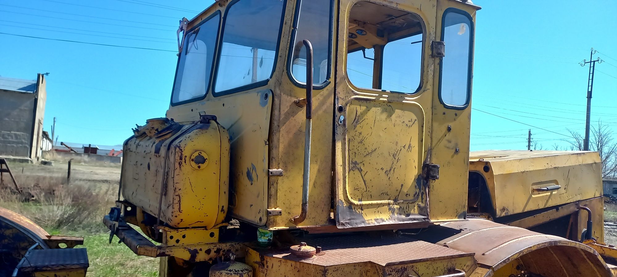 В продаже кировец