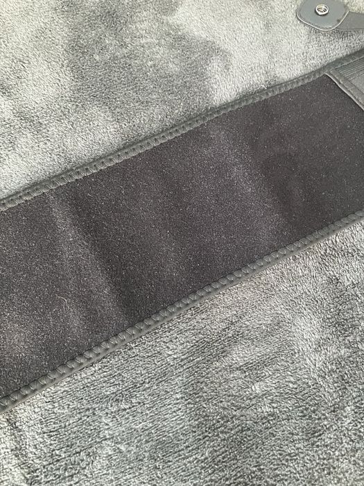 Черен спортен колан за вещи