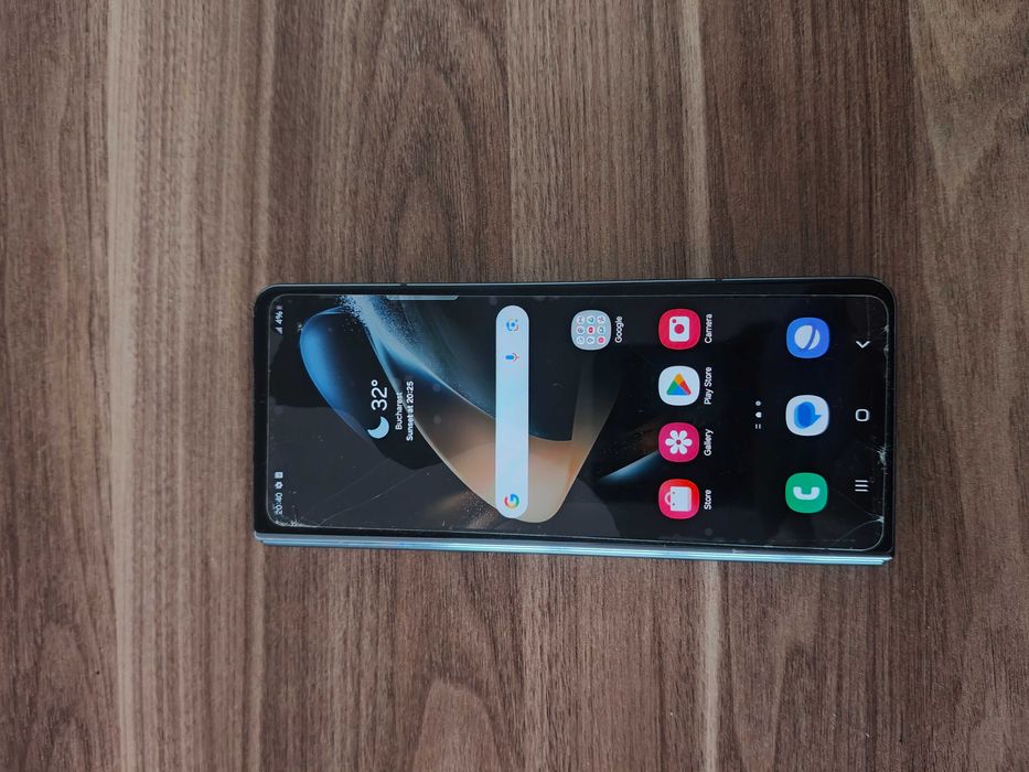 Samsung Galaxy Z Fold 4 pentru piese