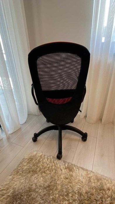 Scaun birou rosu ergonomic comfortabil