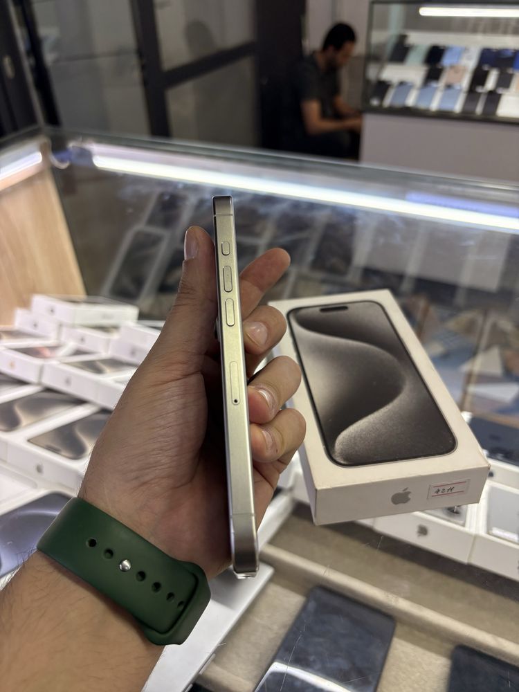 iPhone 15 Pro 128 gb white