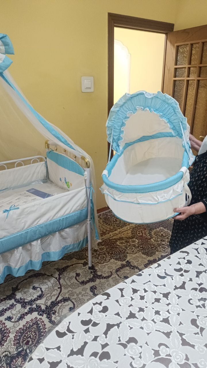 Детская кровать с люлькой