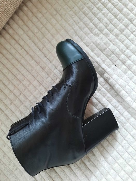 Дамски боти BATA естествена кожа