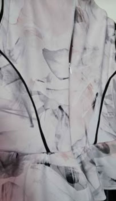 Официална рокля за момиче 8-9 г.