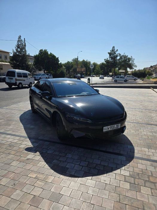 BYD HAN 2025 full version 715 km black srochno