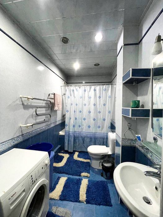 Сдаётся 4-х комнатная квартира в центре