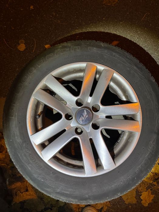 4 Jante aliaj R15. 5 prezoane