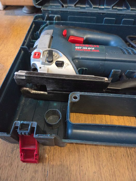 Прободен трион зеге Bosch gst 135 bce