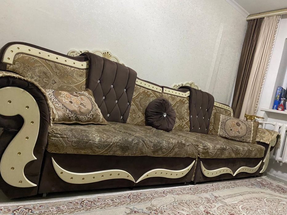 Продам срочно диван