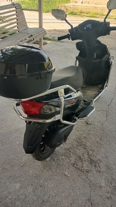 Elektro skuter kattasi 80 atrofida yuradi xolati zo’r