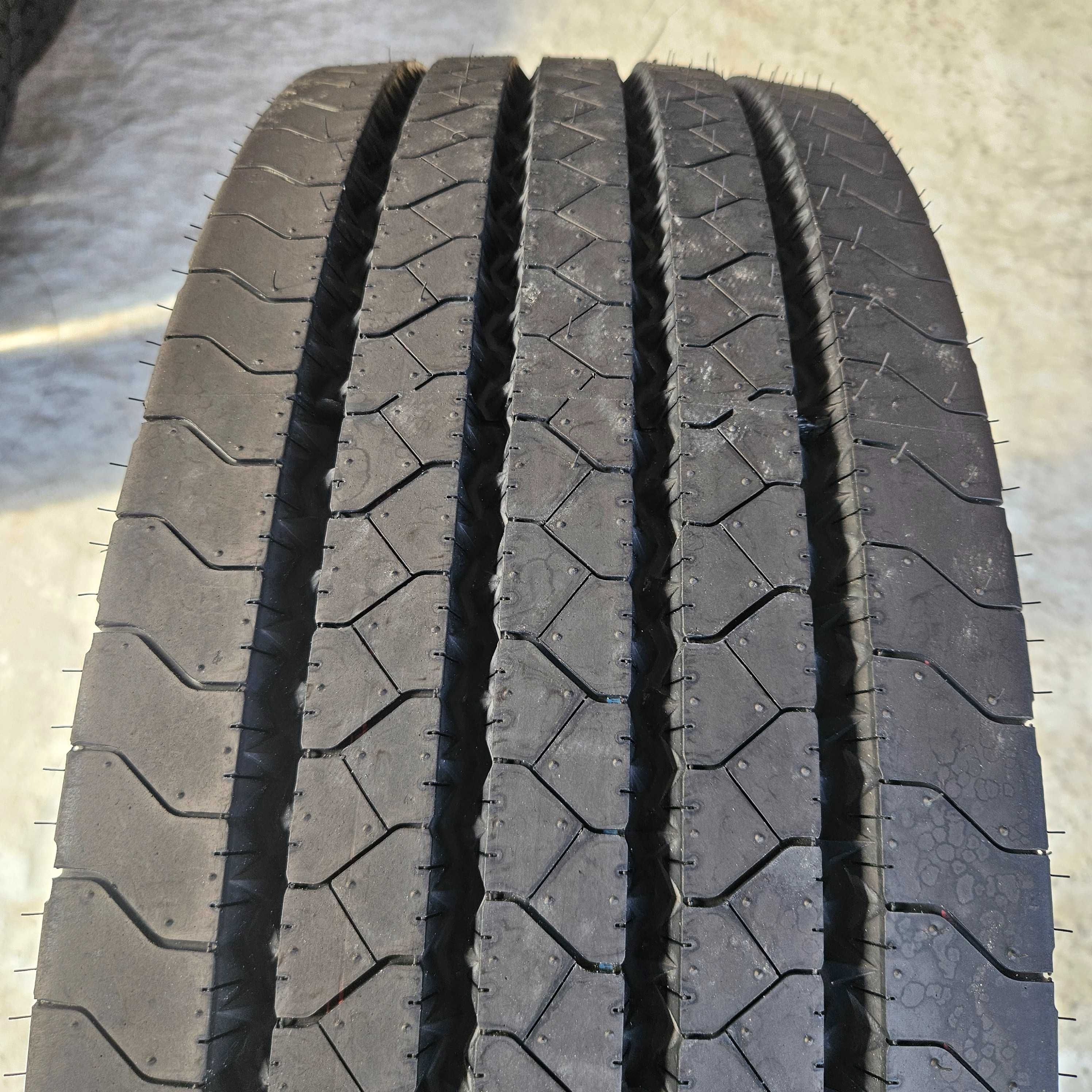 1 Нова предна гума 285/70R19.5 Continental HSR1 145/143M Germany
