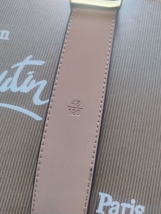 Curea LV neagra cu aur