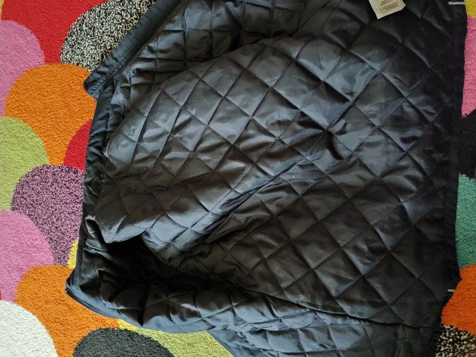 Vând geacă femei Adidas