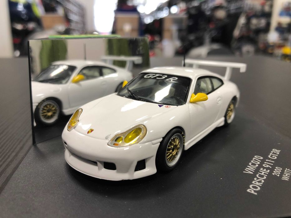 Колекционерски модел метална количкаVITTESE PORSCHE 911 GT3R 1:43 нова