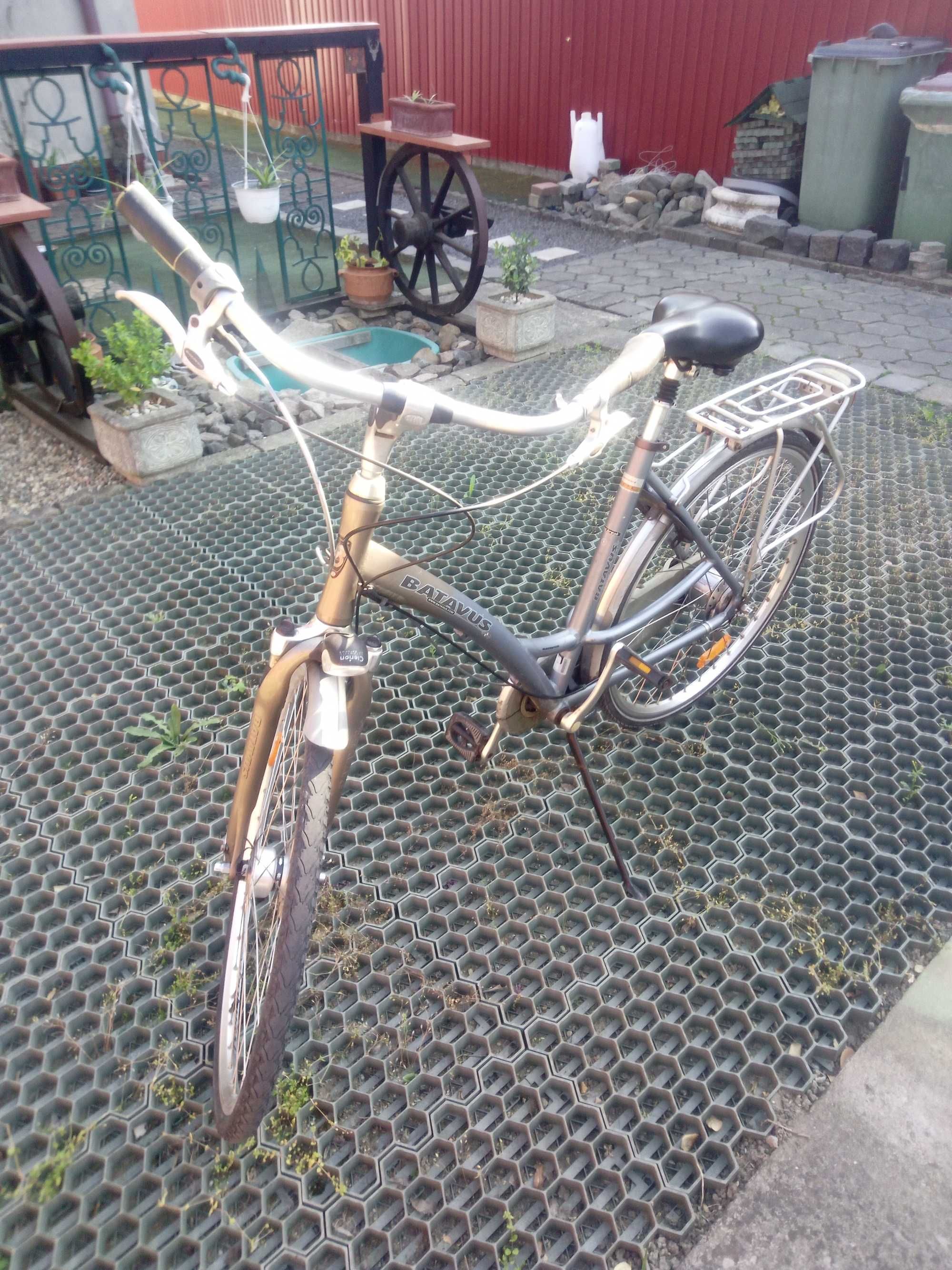 Vand bicicleta aluminiu BATAVUS Olanda,7 viteze in butuc