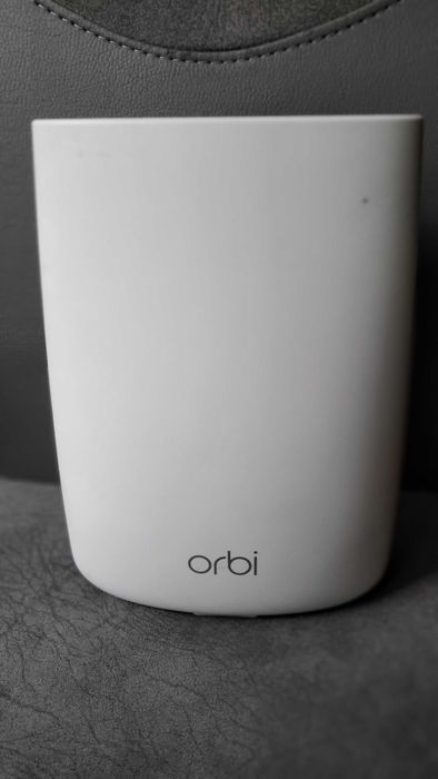 Netgear Orbi Router cu SIM 4G wireless  LBR20 AC2200 LTE router