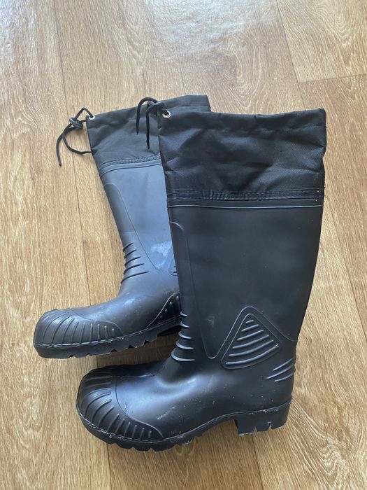 Одежда и обувь в наличии!