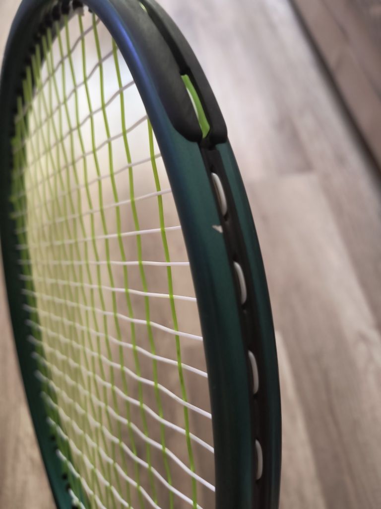 Wilson Blade V9 Pro