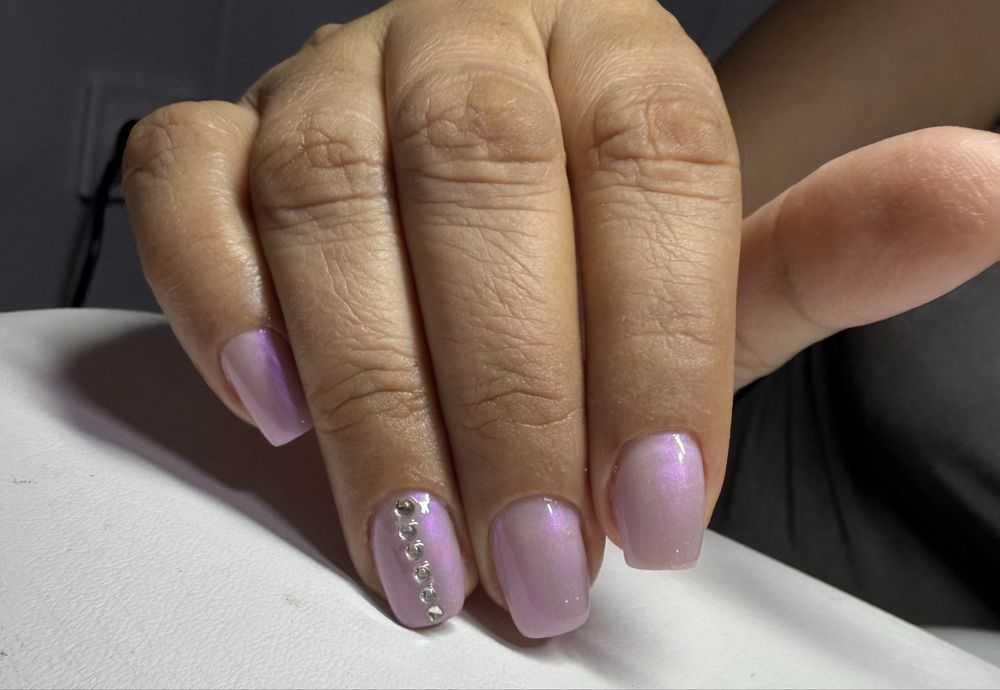 Маникюр , педикюр , укрепление