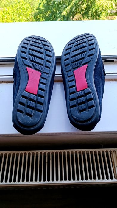 Vând mocasini bărbați