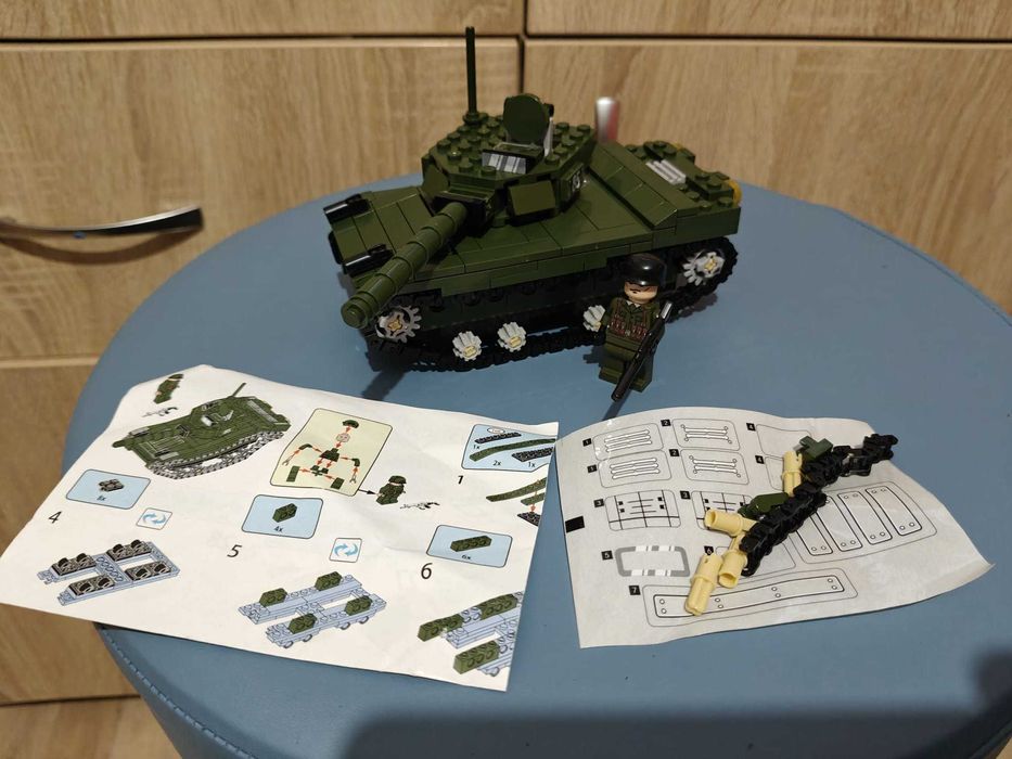 Joc tip Lego model tanc T85 cu 281 piese si 1 figurina