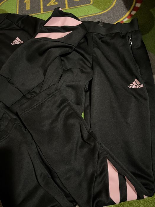 Спортен екип Адидас