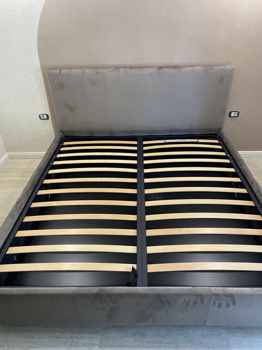 Montam si debarasam mobila. Dulapuri, paturi, bucatarii. La orice etaj