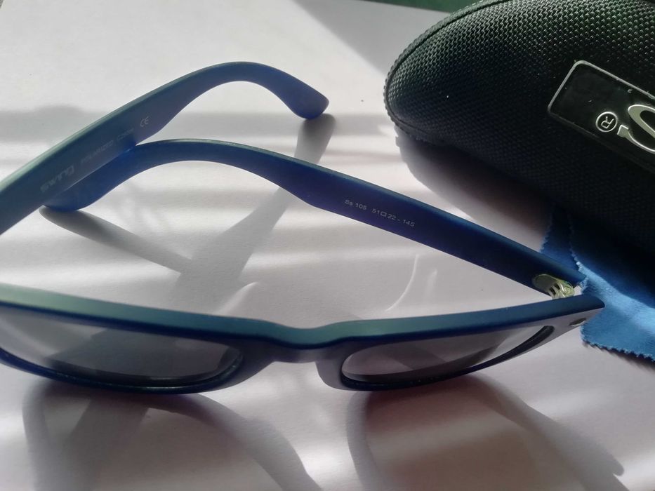 Слънчеви очила SWING