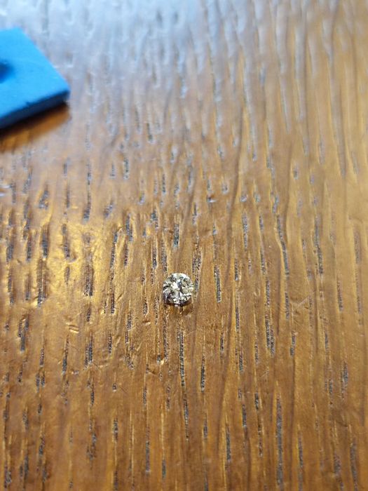 Естествен диамант 0.3 CT сертифициран от GIA
