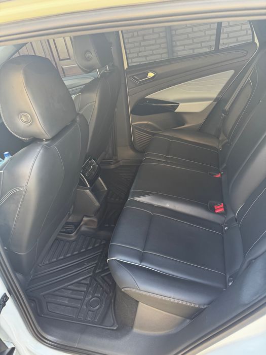 Продаю свою машину