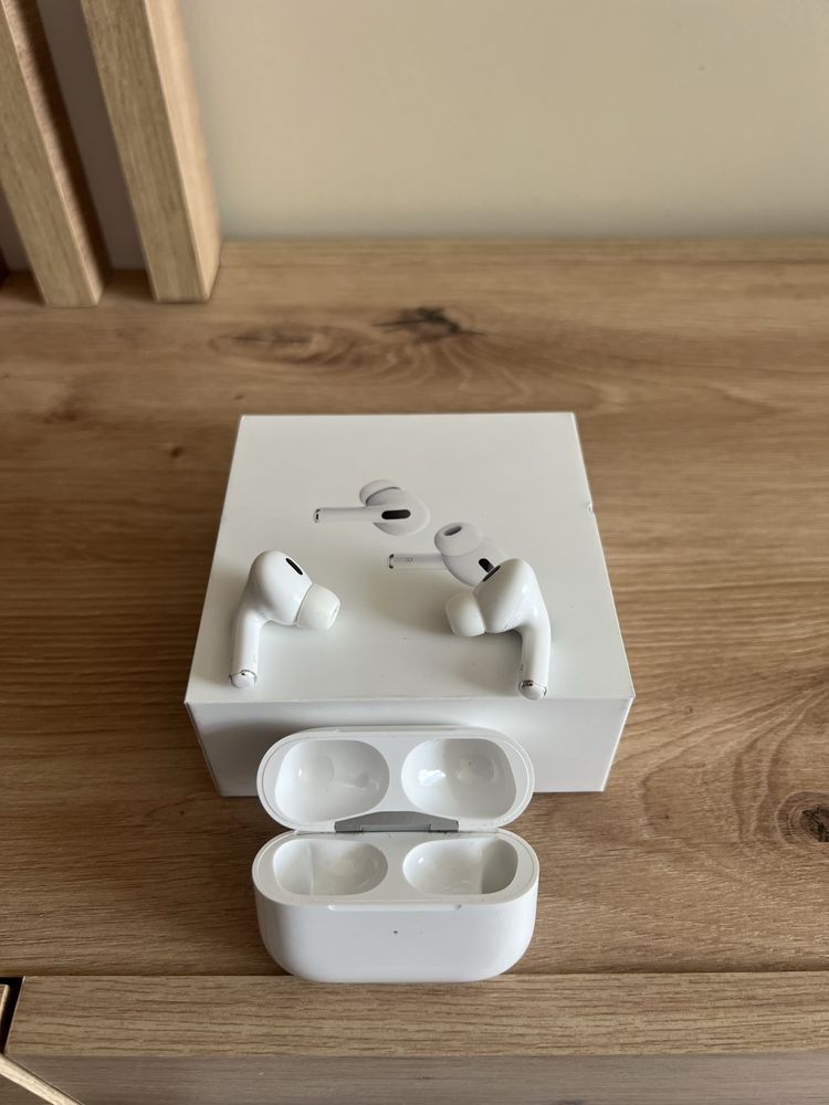 AirPods Pro Generatia 2