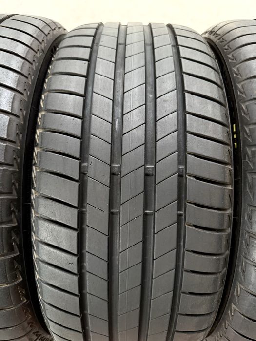 Anvelope vara 225.45.17’ Bridgestone