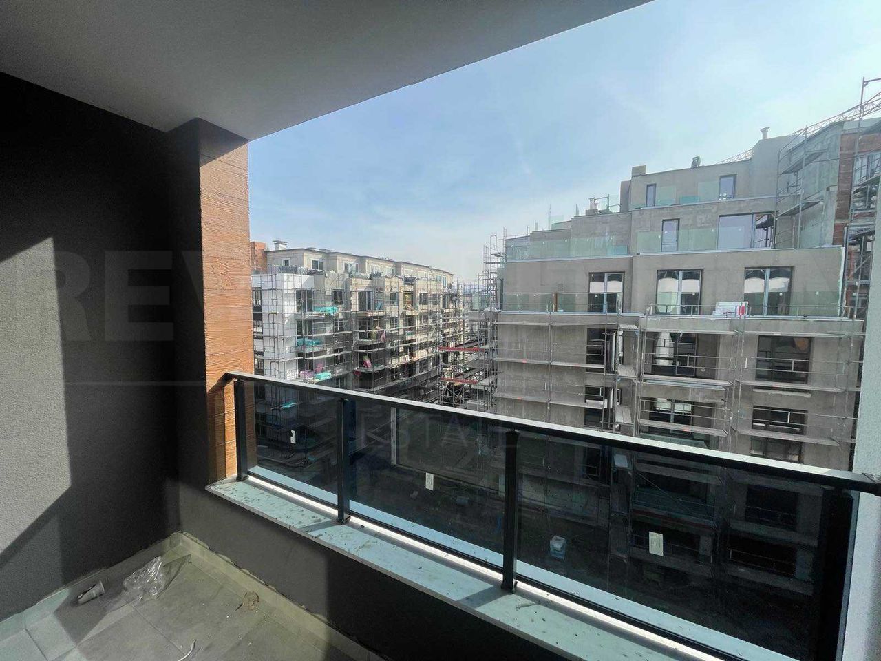 Продава се Двустаен апартамент в София, Малинова долина - 62 кв.м за 2029 €/кв.м - Снимка #12