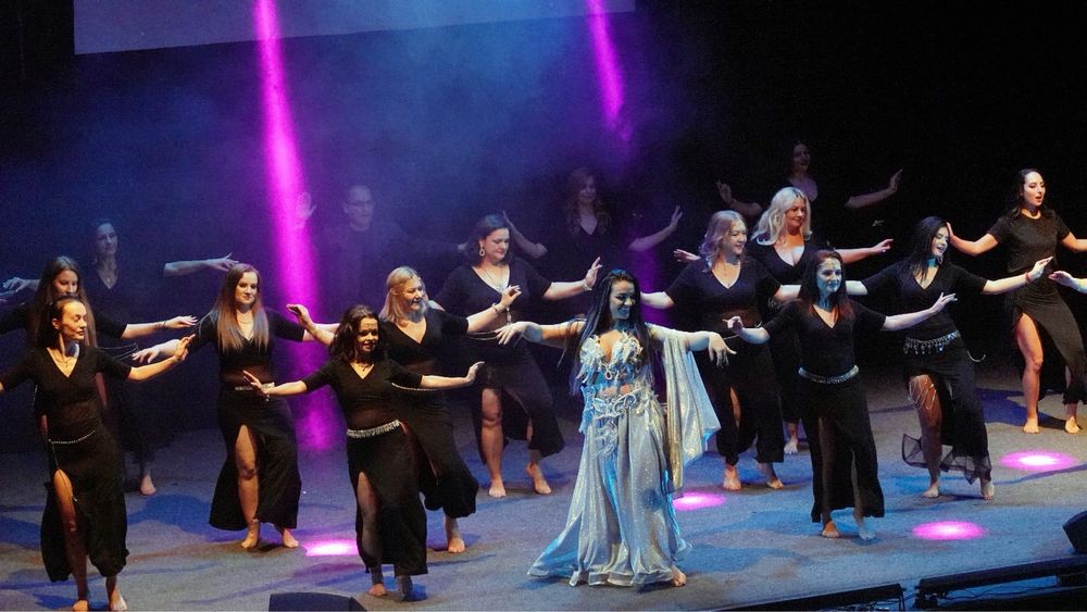 Cursuri dans oriental Arad