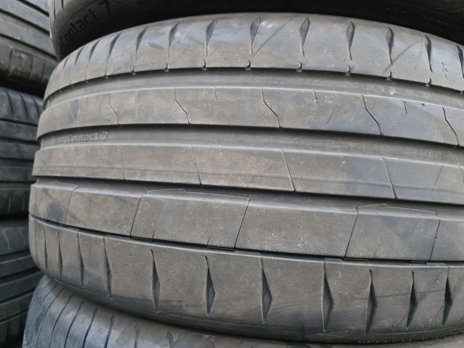 2бр Летни гуми 235 35 20 - Continental, - DOT 2024