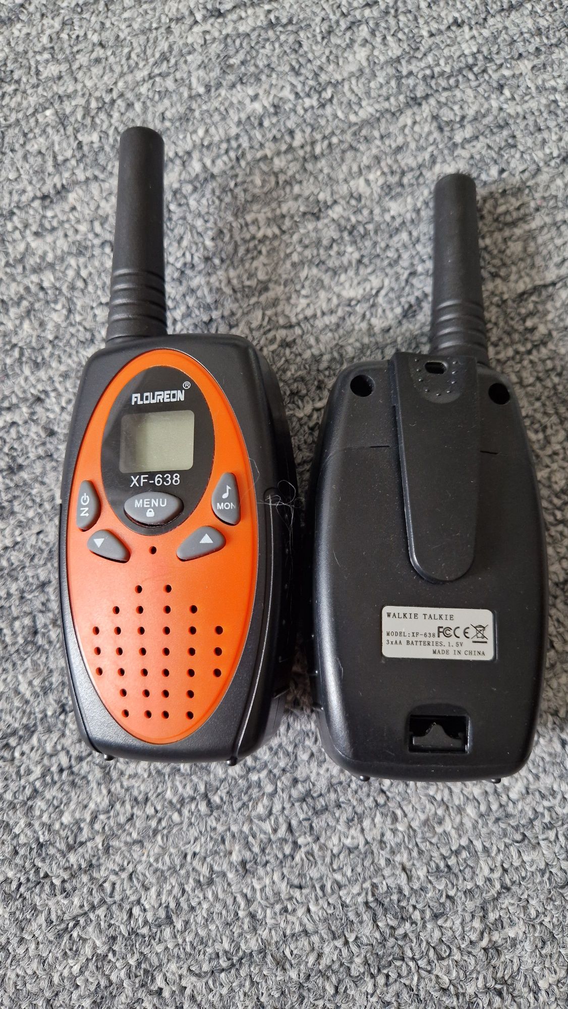 Vând set stații walkie-talkie Floureon
