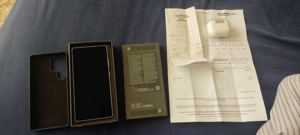 Samsung s 25 ultra! 512 menorie! Plus căști budds 3.