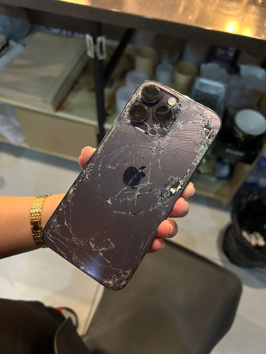 Продам айфон 14 про макс