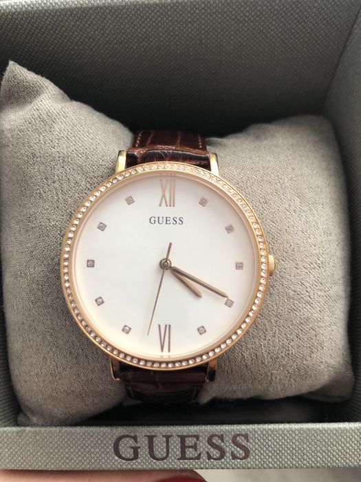 ceas dama marca guess,fossil