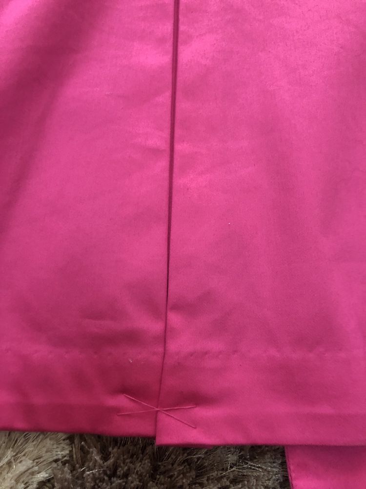 Trench dama scurt gecuta cu nasturi H&M roz intens