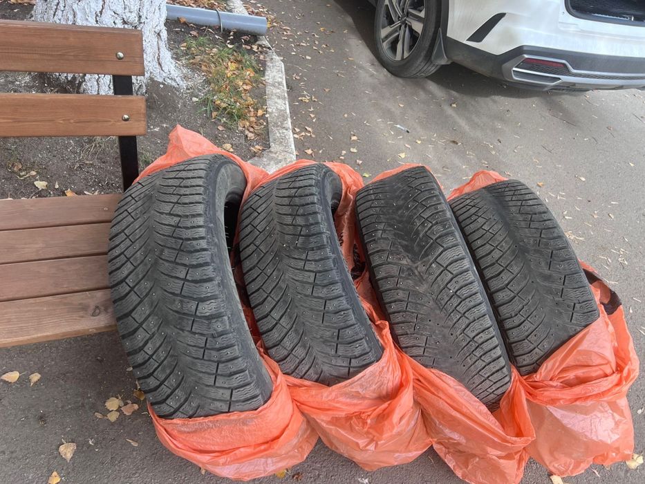 Шины michelin зимние б/у комплект