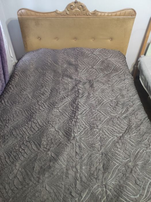 СРОЧНО продам двуспальная кровать  с матрасом