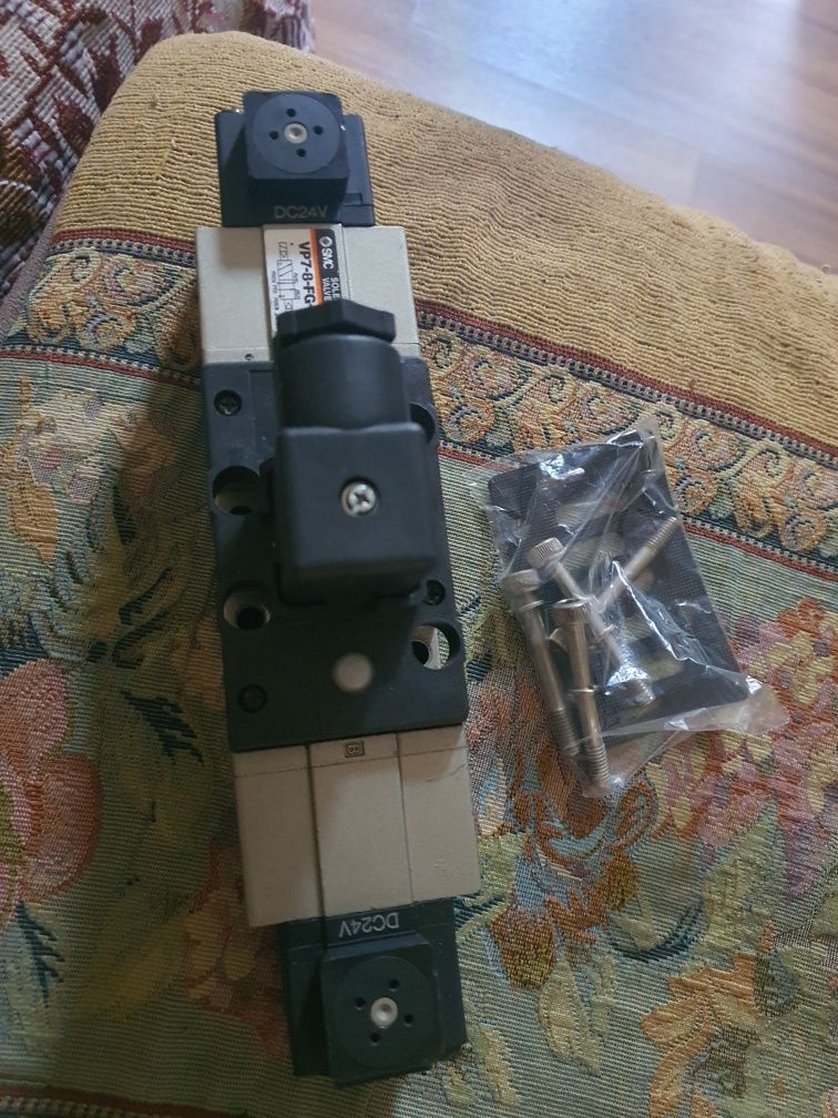 VP7-8-FG-D   24 v