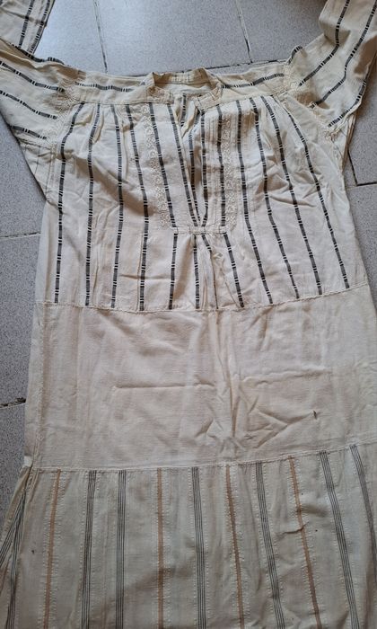 Кенарена риза за носия