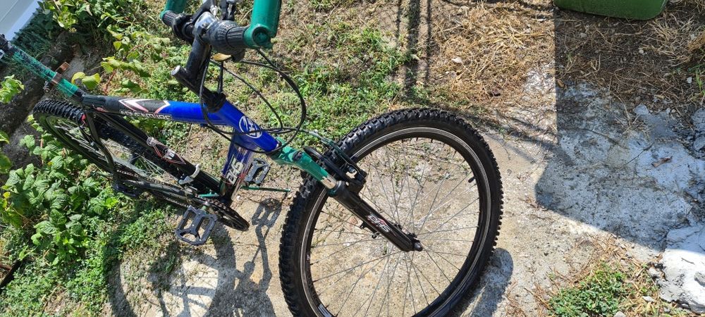 Bicicleta foarte puțin folosită