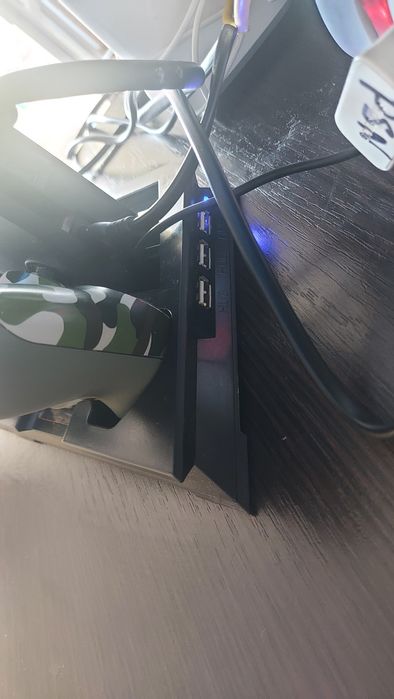 Playstation 4 slim 1tb