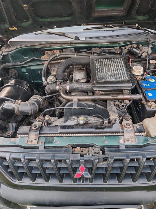 Vând Mitsubishi L200