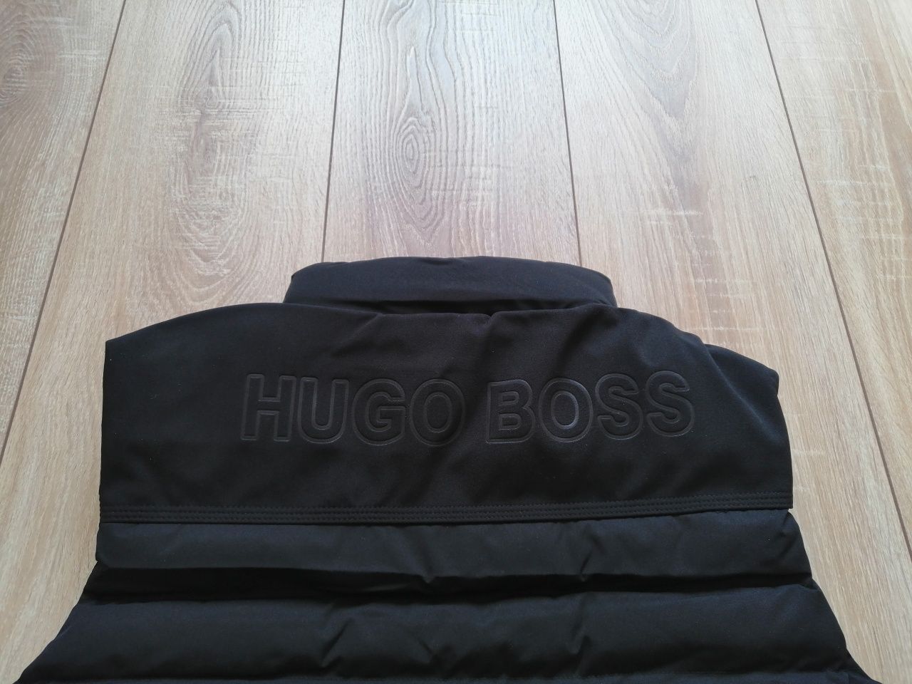 Hugo Boss мъжки елек в черен мат M L 3XL