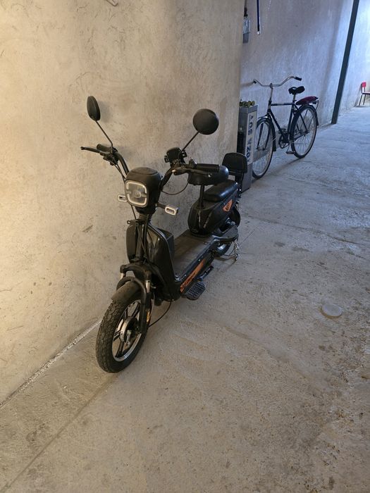 Elektra skater zor sastayaniyda batareyi yaxshi