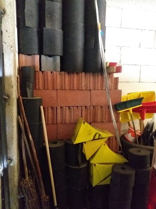 Vand lucuri pentru asigurarea marfei